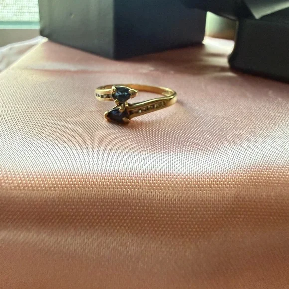 /traded/14K Gold Bypass Ring with Blue Sapphires and Diamonds - Picture 10 of 10